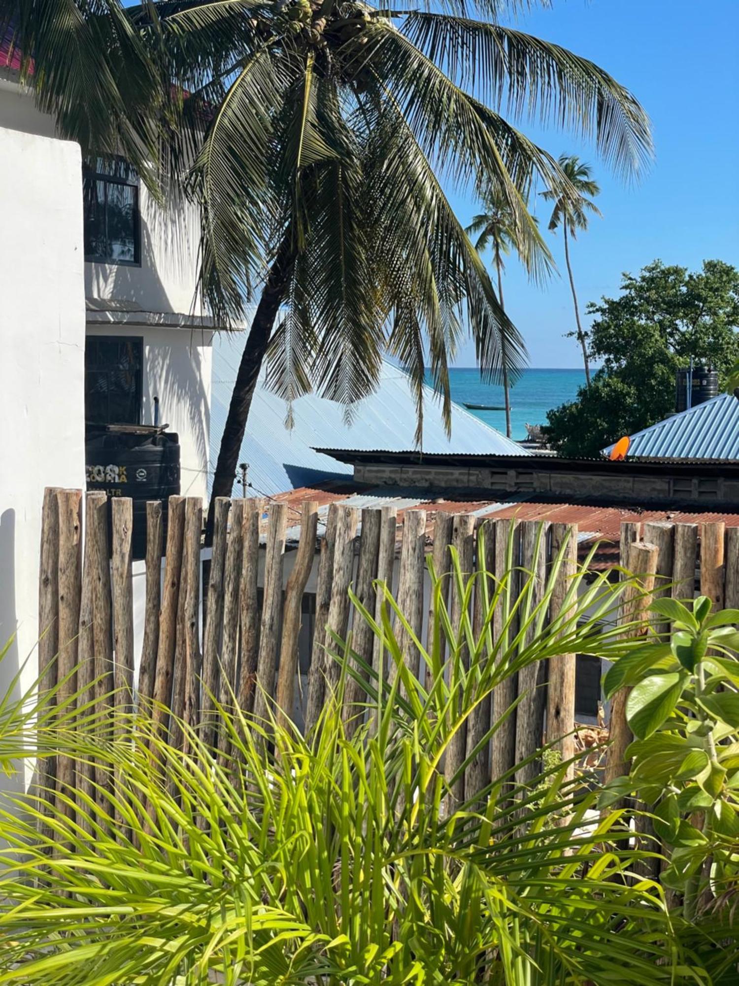 Maison Boheme Bed & Breakfast นูงวี ภายนอก รูปภาพ