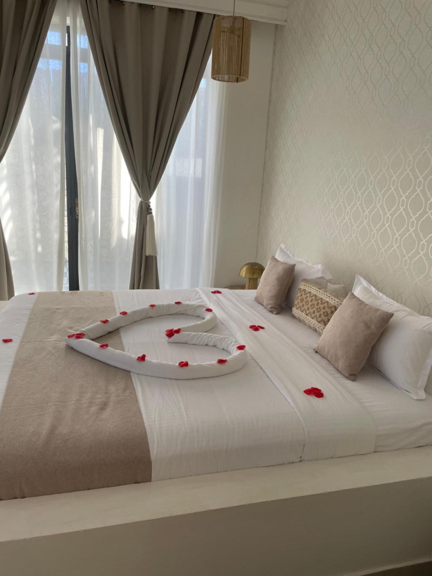Maison Boheme Bed & Breakfast นูงวี ภายนอก รูปภาพ